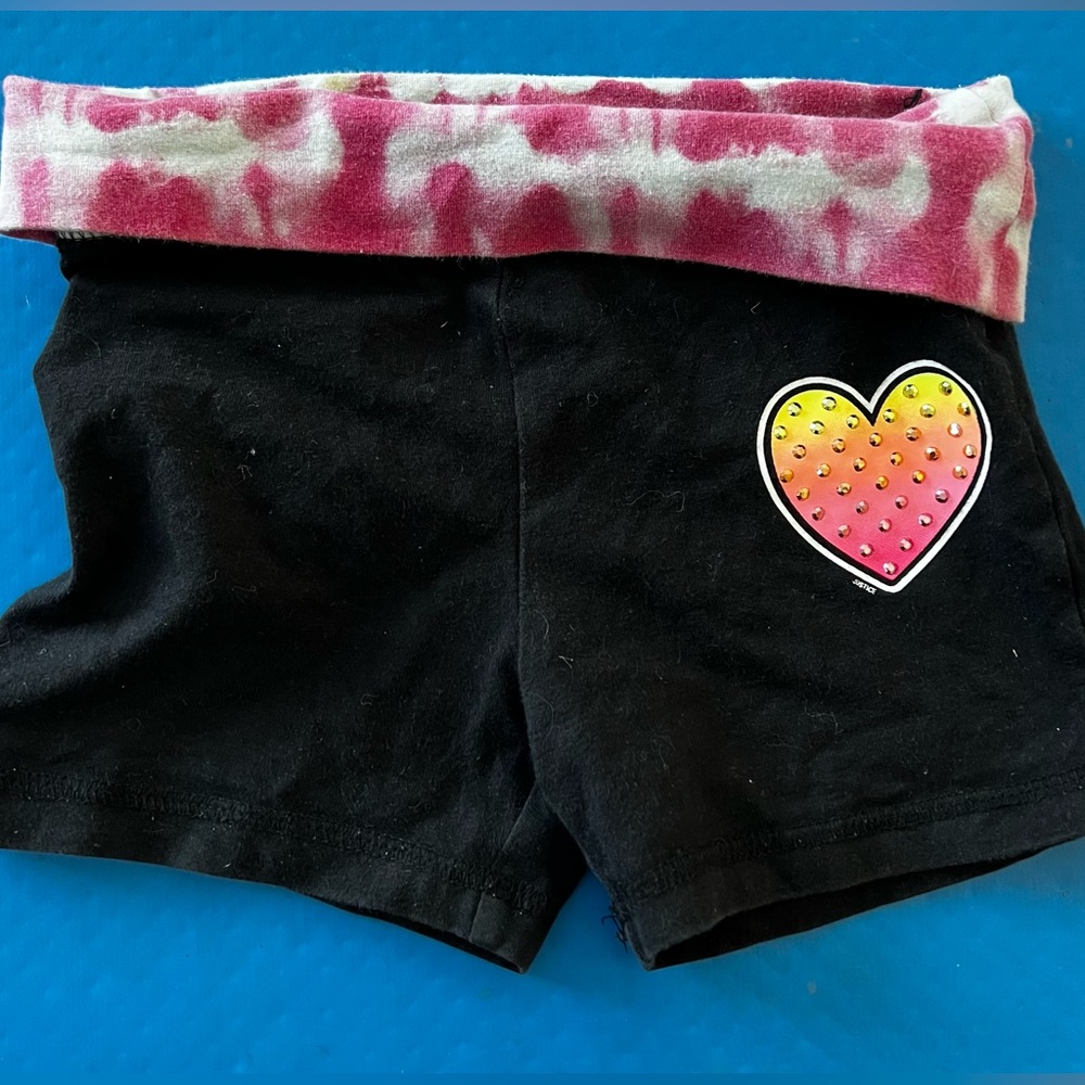 Justice Girls dance/gymnastics shorts/tie dye pink top/ heart graphic size 6